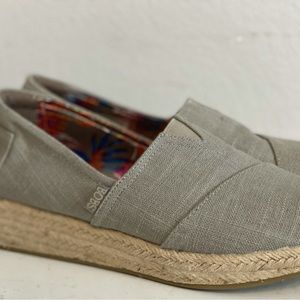 Bobs memory foam low wedge taupe gray espadrilles size 8.5